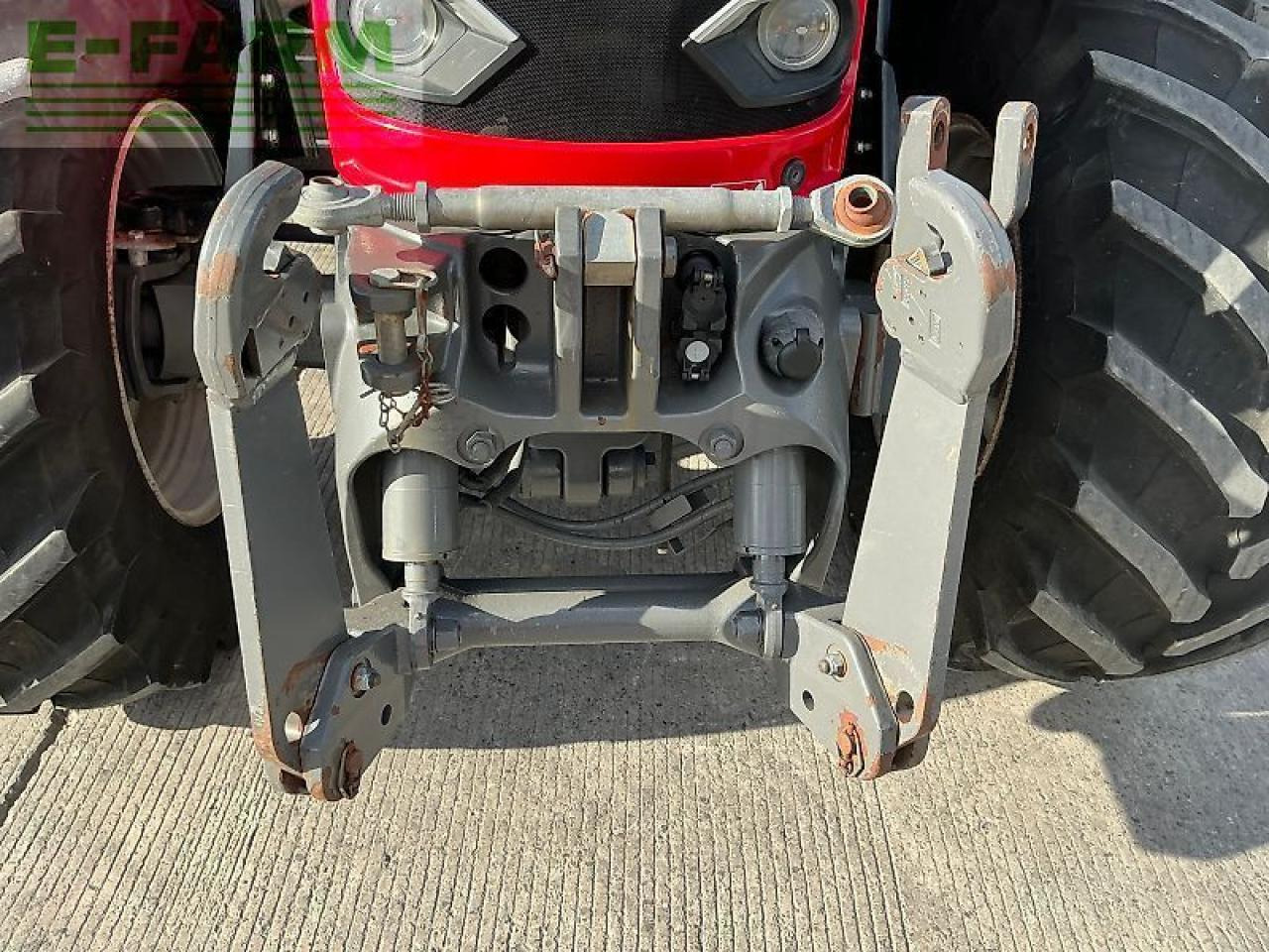 Tracteur agricole Massey Ferguson 6713s dyna6 tractor (st24311): photos 12 Tracteur agricole Massey Ferguson 6713s dyna6 tractor (st24311): photos 12