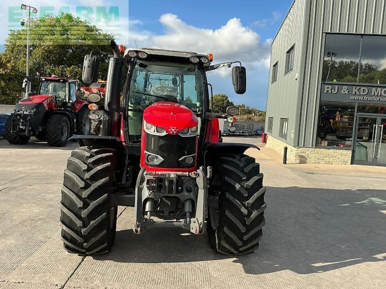 Massey Ferguson 6713s dyna6 tractor (st24311) - Tracteur agricole: photos 3 Massey Ferguson 6713s dyna6 tractor (st24311) - Tracteur agricole: photos 3