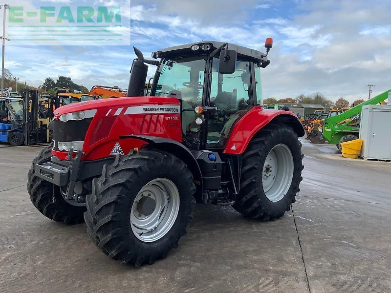 Massey Ferguson 6714s dyna6 tractor (st24943) - Tracteur agricole: photos 4 Massey Ferguson 6714s dyna6 tractor (st24943) - Tracteur agricole: photos 4