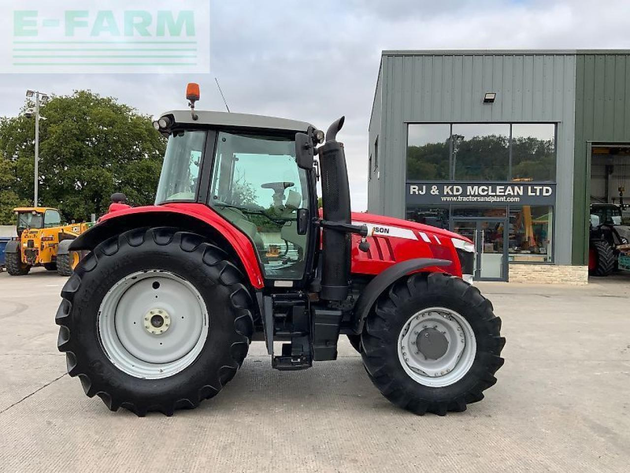 Massey Ferguson 6716s dyna 6 tractor (st24184) - Tracteur agricole: photos 1 Massey Ferguson 6716s dyna 6 tractor (st24184) - Tracteur agricole: photos 1