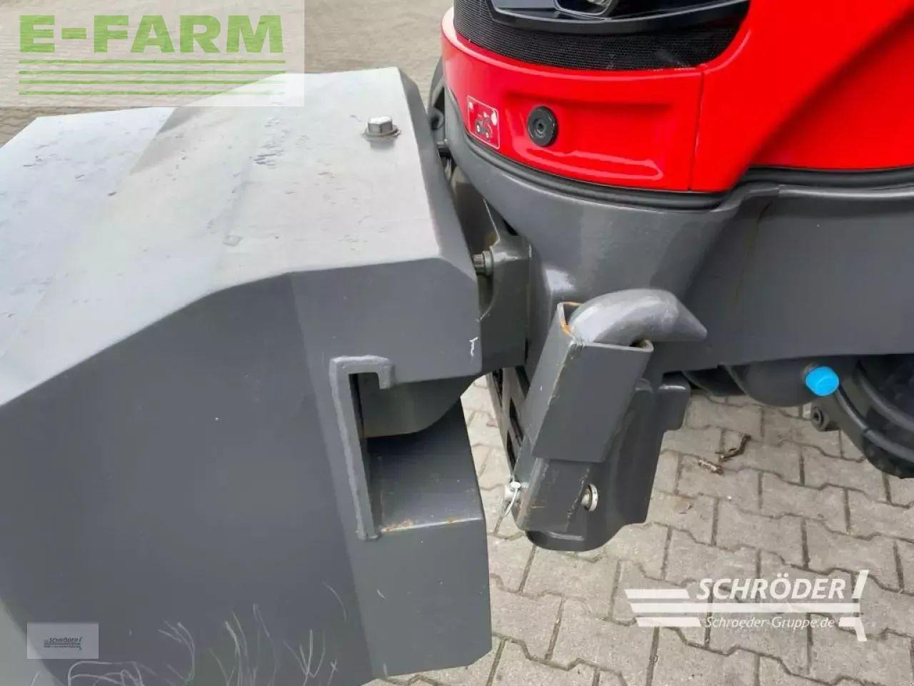 Tracteur agricole Massey Ferguson 7718 s dyna-6 efficient Efficient: photos 8