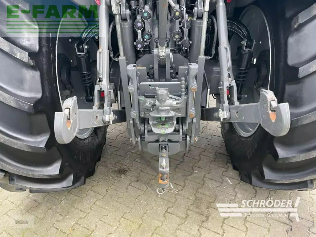 Tracteur agricole Massey Ferguson 7718 s dyna-6 efficient Efficient: photos 19