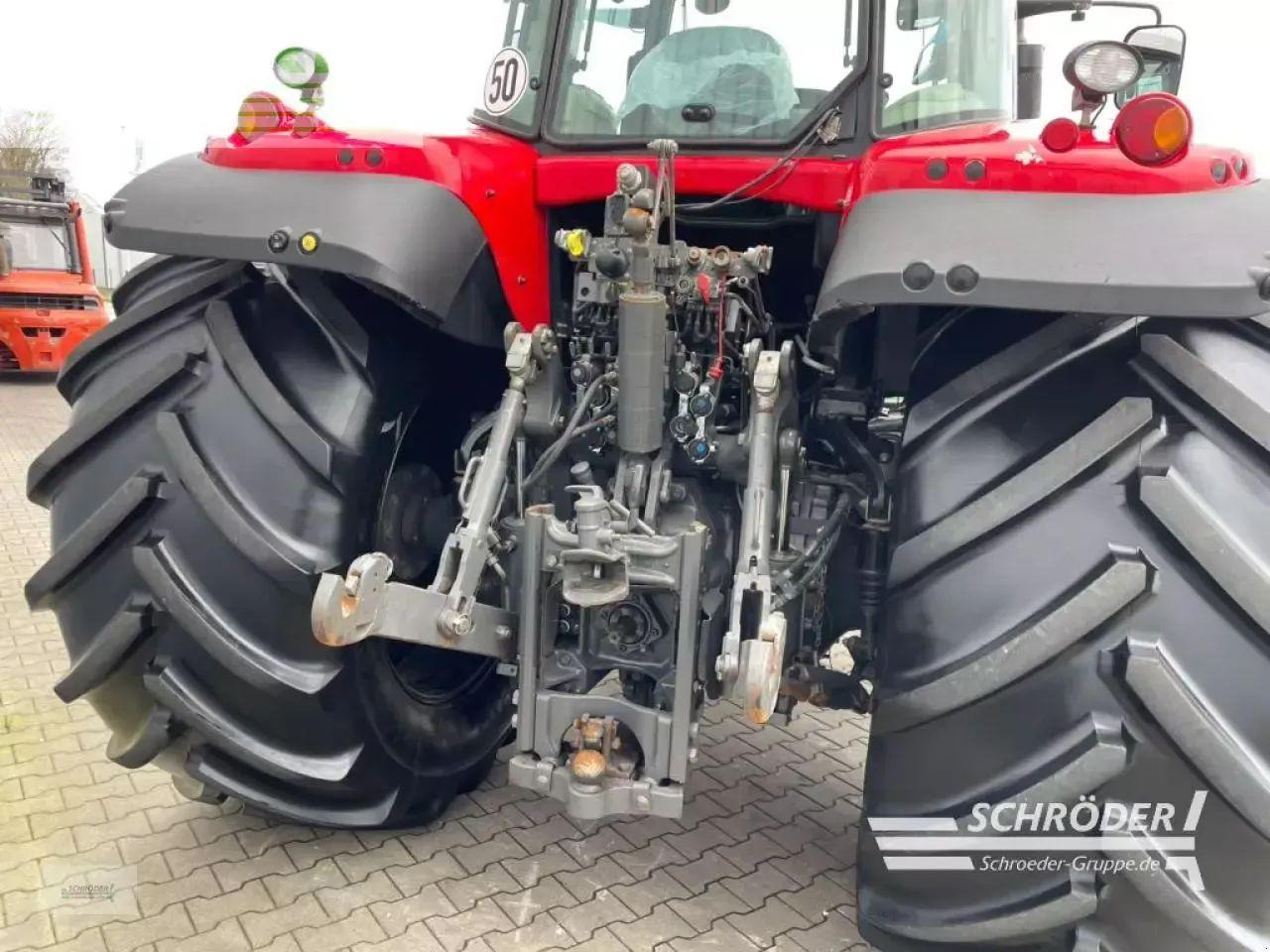 Tracteur agricole Massey Ferguson 7726 dyna-vt exclusive Exclusive: photos 7 Tracteur agricole Massey Ferguson 7726 dyna-vt exclusive Exclusive: photos 7