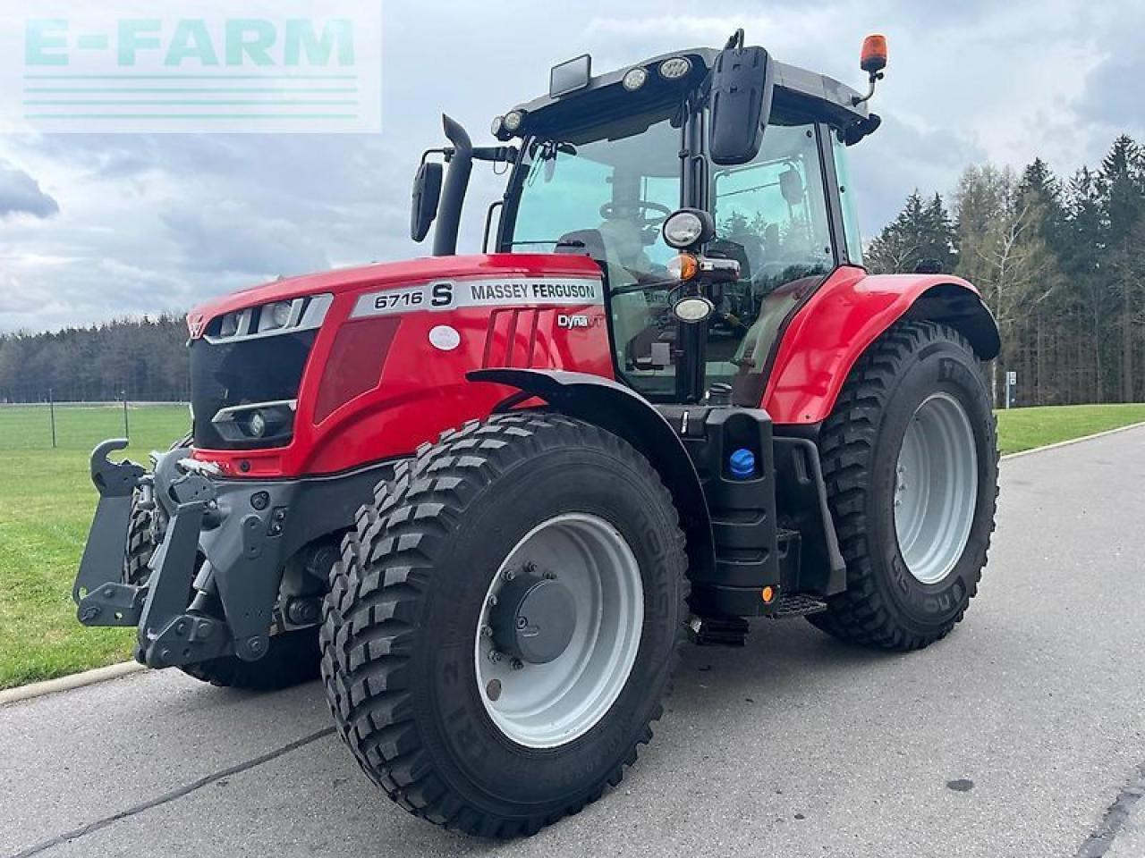 Massey Ferguson mf 6716 s dyna-vt efficient Efficient - Tracteur agricole: photos 1 Massey Ferguson mf 6716 s dyna-vt efficient Efficient - Tracteur agricole: photos 1