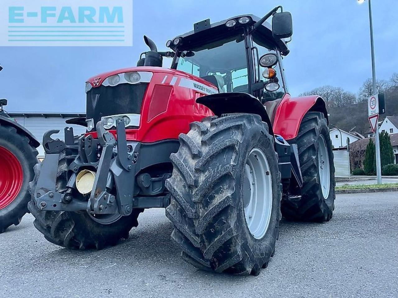 Massey Ferguson mf 6718 s dyna-vt - Tracteur agricole: photos 3 Massey Ferguson mf 6718 s dyna-vt - Tracteur agricole: photos 3