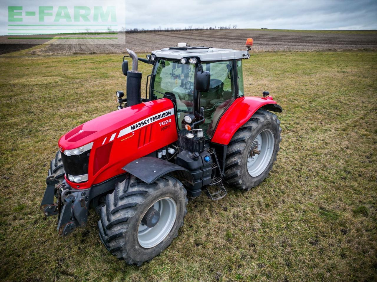 Massey Ferguson mf 7624 dyna-vt exclusive Exclusive - Tracteur agricole: photos 4 Massey Ferguson mf 7624 dyna-vt exclusive Exclusive - Tracteur agricole: photos 4