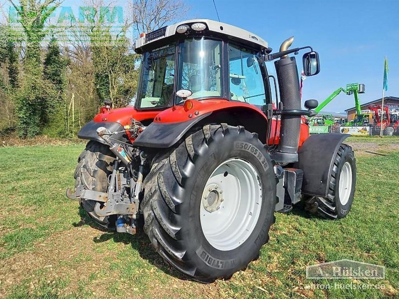 Tracteur agricole Massey Ferguson mf 7718 dyna-vt exclusive Exclusive: photos 8