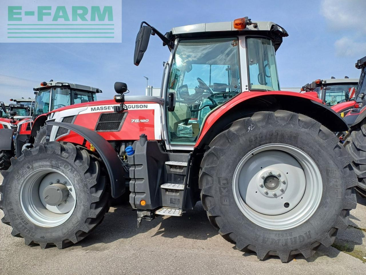 Massey Ferguson mf 7s.180 - Tracteur agricole: photos 5 Massey Ferguson mf 7s.180 - Tracteur agricole: photos 5