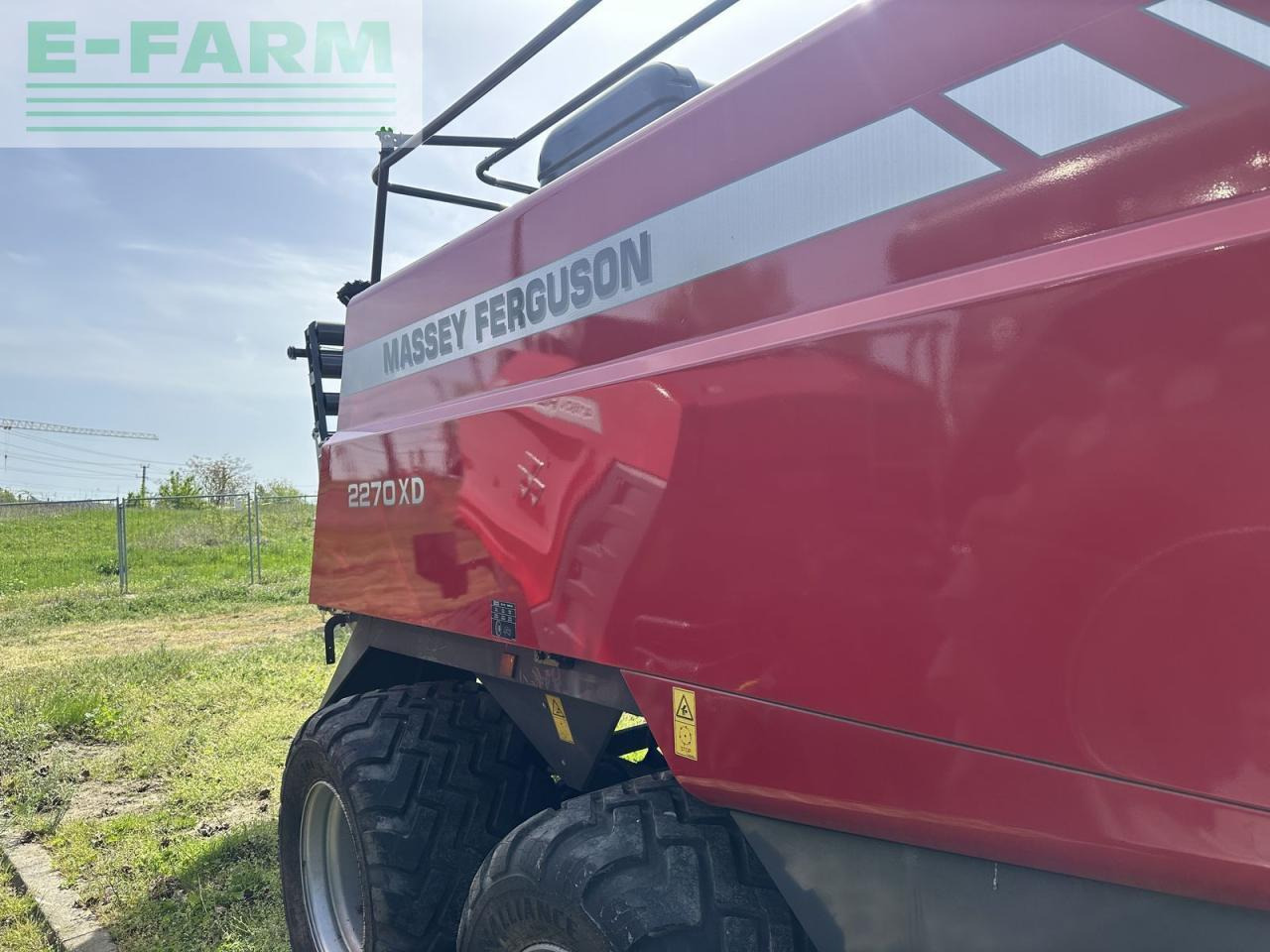 Massey Ferguson quaderballenpresse massey ferguson 2270 xdtc - Presse à balles cubiques: photos 4 Massey Ferguson quaderballenpresse massey ferguson 2270 xdtc - Presse à balles cubiques: photos 4