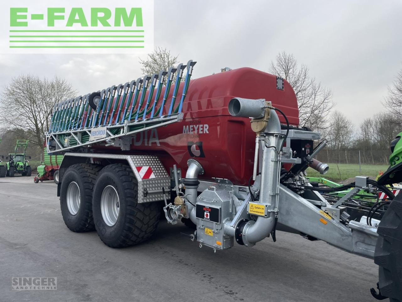 Meyer-Lohne mls 16000 mit bomech farmer 15 - Tonne à lisier: photos 1 Meyer-Lohne mls 16000 mit bomech farmer 15 - Tonne à lisier: photos 1