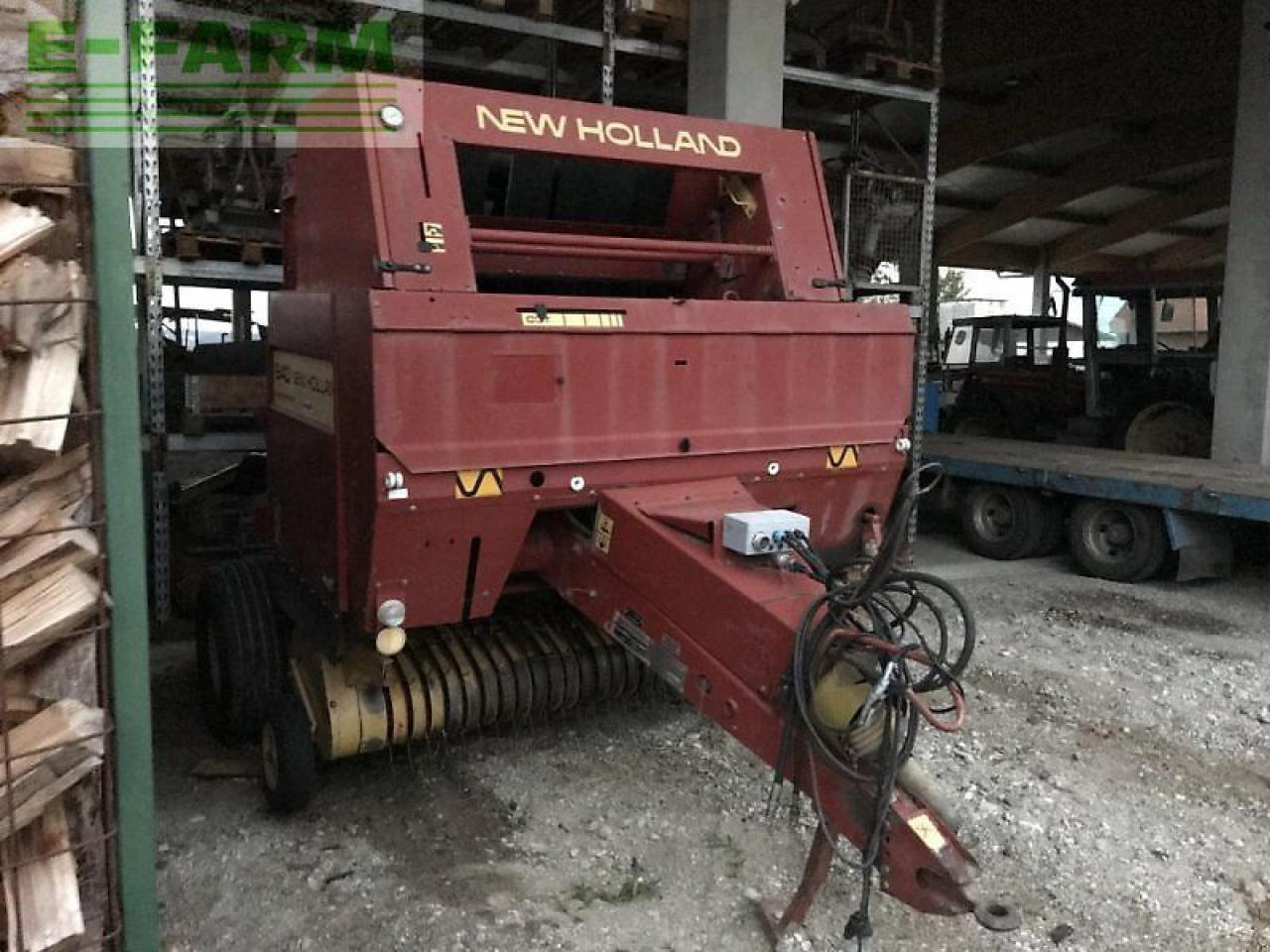 New Holland 640 B Bale Command - Presse à balles cubiques: photos 1 New Holland 640 B Bale Command - Presse à balles cubiques: photos 1