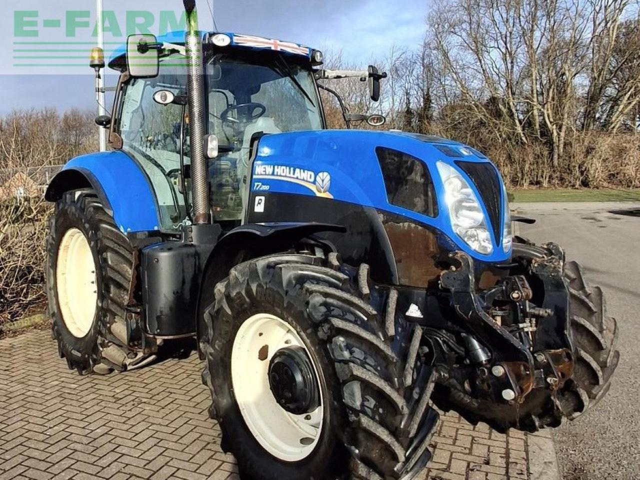 New Holland T7 200 - Tracteur agricole: photos 2 New Holland T7 200 - Tracteur agricole: photos 2