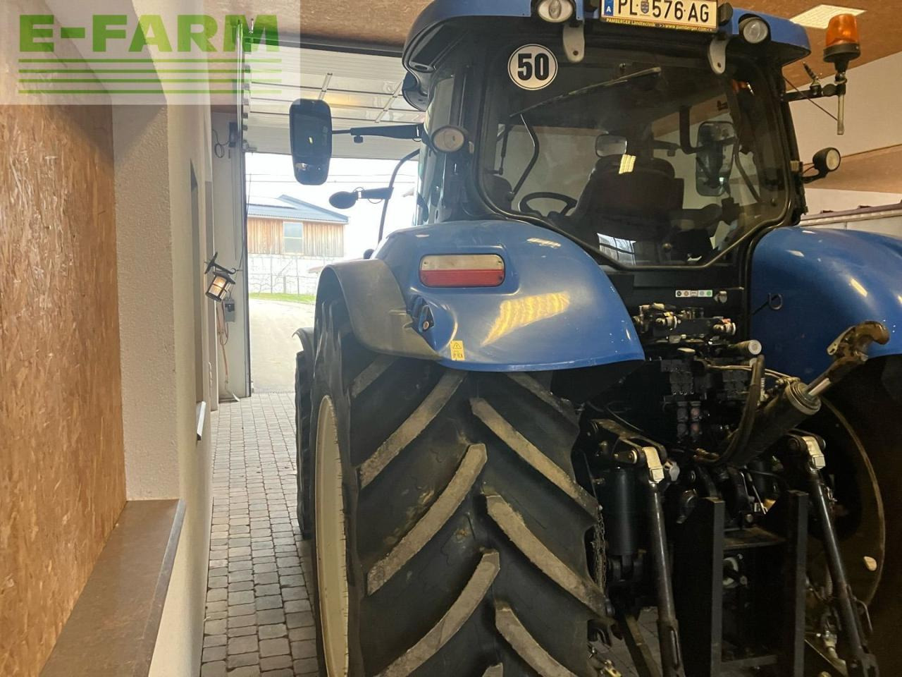 New Holland T7.220 - Tracteur agricole: photos 5 New Holland T7.220 - Tracteur agricole: photos 5