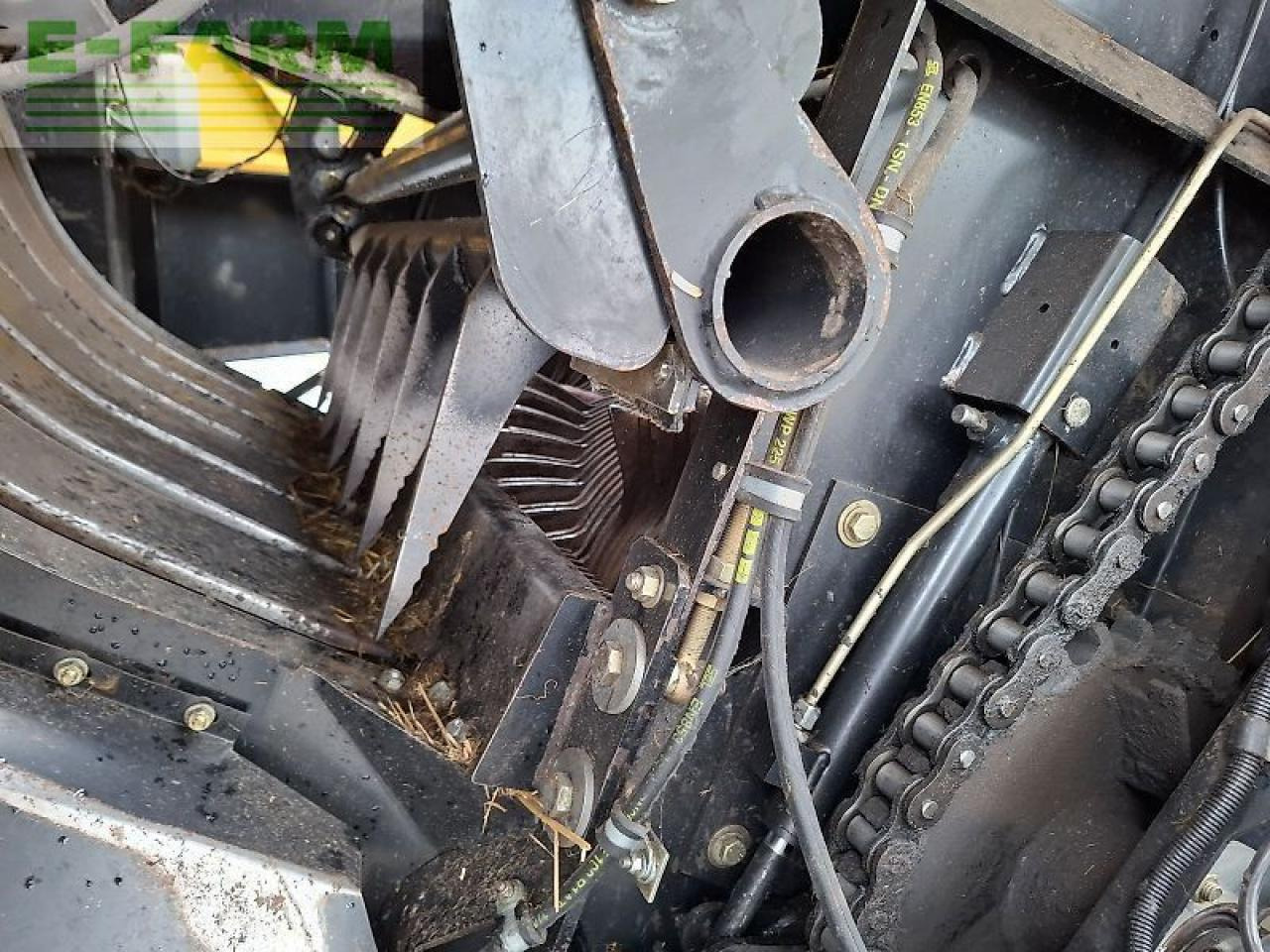 Presse à balles cubiques New Holland bb 9070: photos 16 Presse à balles cubiques New Holland bb 9070: photos 16