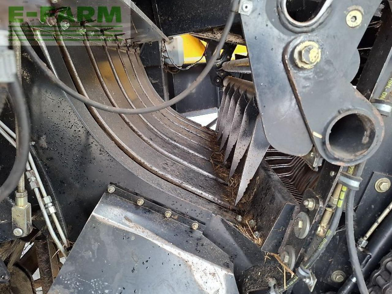 Presse à balles cubiques New Holland bb 9070: photos 15 Presse à balles cubiques New Holland bb 9070: photos 15