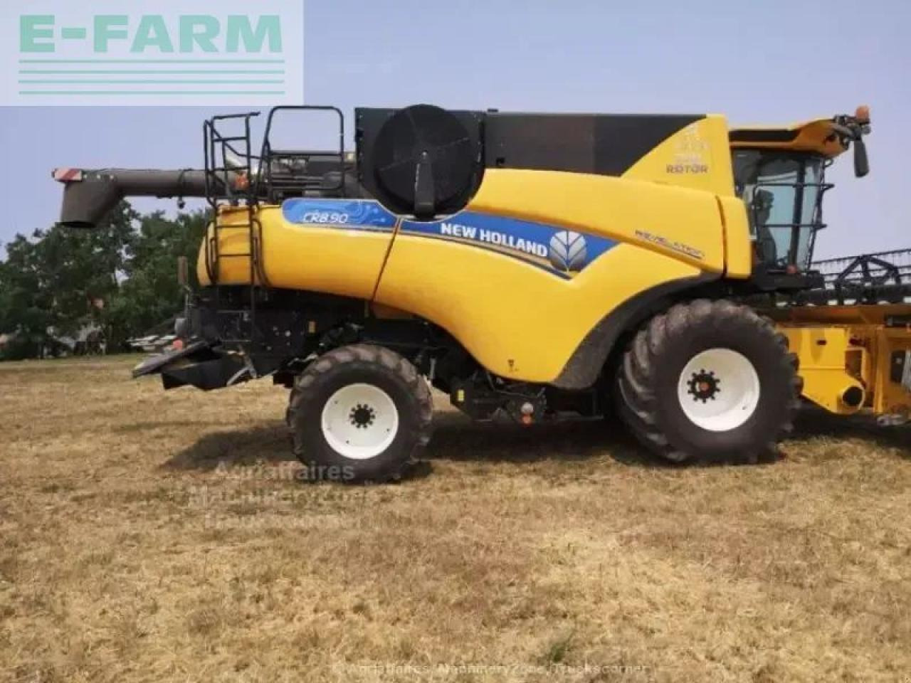 New Holland cr 8.90 - Moissonneuse-batteuse: photos 2 New Holland cr 8.90 - Moissonneuse-batteuse: photos 2
