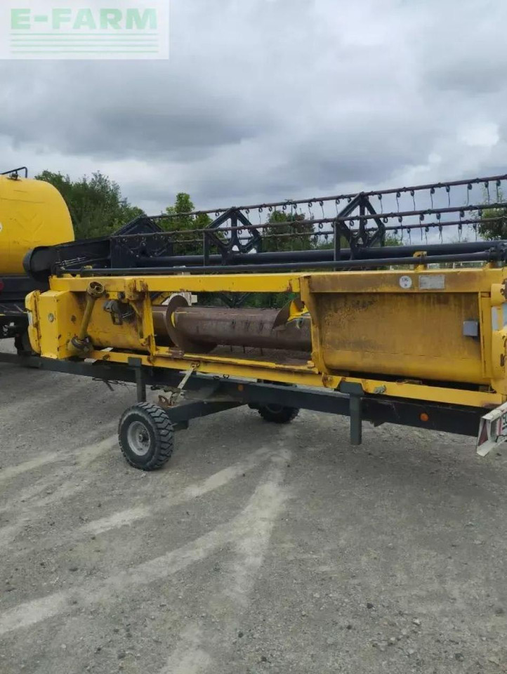 New Holland csx 7050 - Moissonneuse-batteuse: photos 5 New Holland csx 7050 - Moissonneuse-batteuse: photos 5