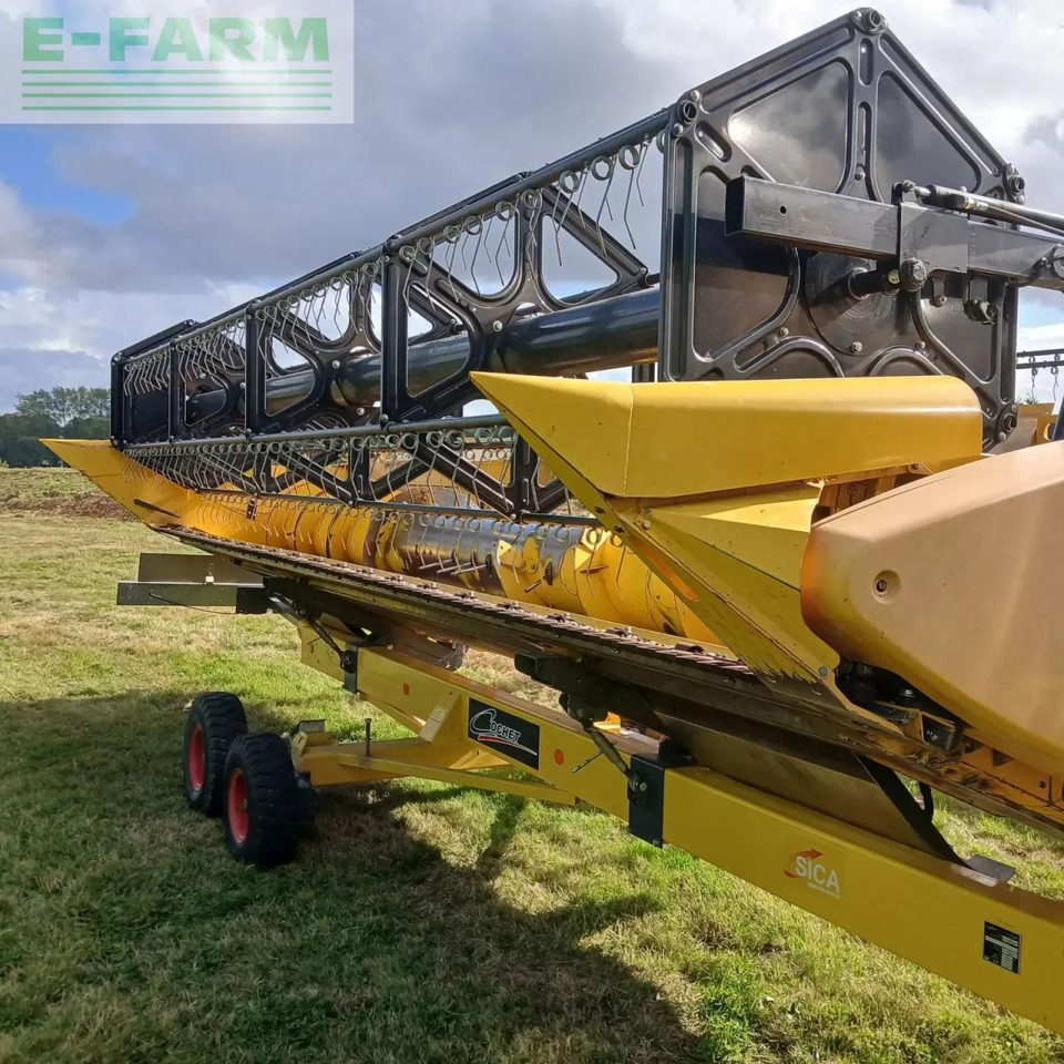 Moissonneuse-batteuse New Holland cx 6.90: photos 6 Moissonneuse-batteuse New Holland cx 6.90: photos 6