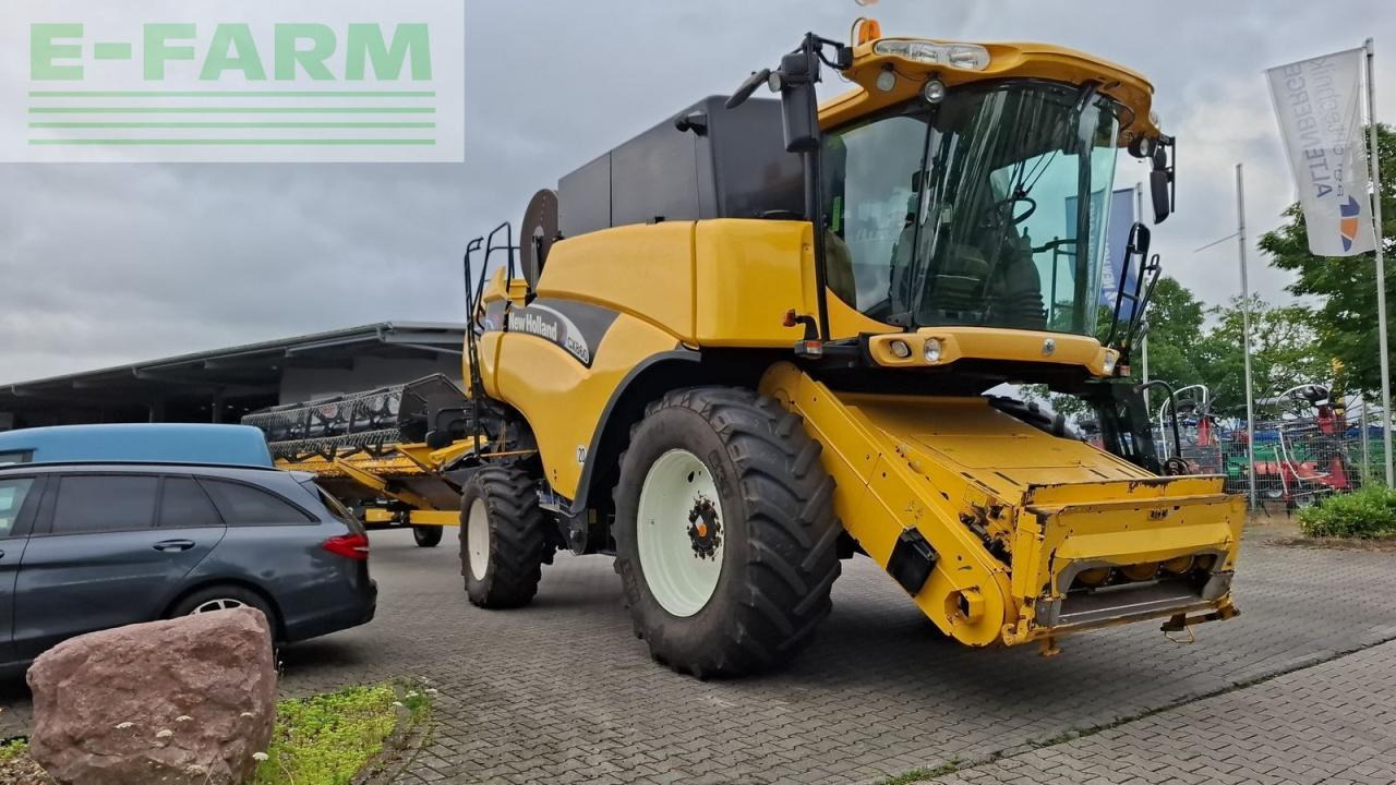 New Holland cx 860 / cx860 4x4 allrad - Moissonneuse-batteuse: photos 3 New Holland cx 860 / cx860 4x4 allrad - Moissonneuse-batteuse: photos 3