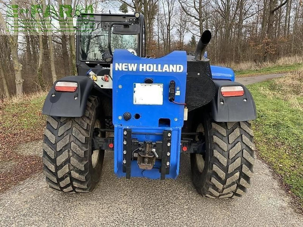 New Holland lm 7.42 - Chariot télescopique: photos 3 New Holland lm 7.42 - Chariot télescopique: photos 3