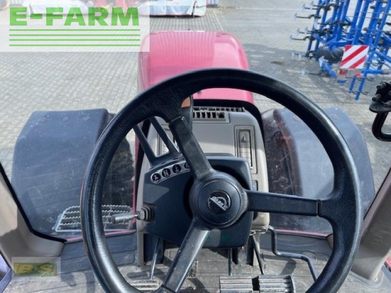 Tracteur agricole New Holland magnum 280: photos 12