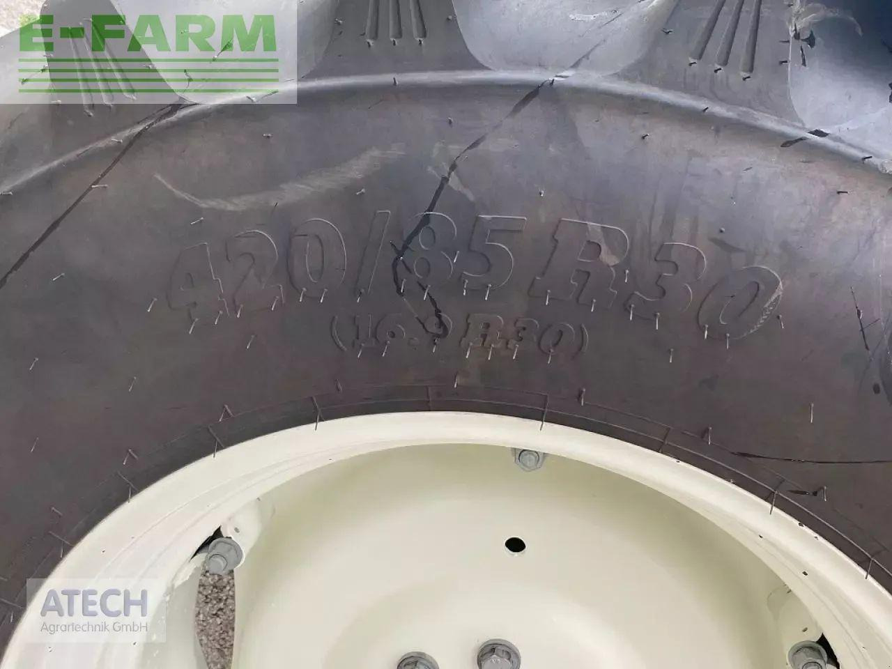 New Holland t 4.75 cab stage v - Tracteur agricole: photos 5 New Holland t 4.75 cab stage v - Tracteur agricole: photos 5