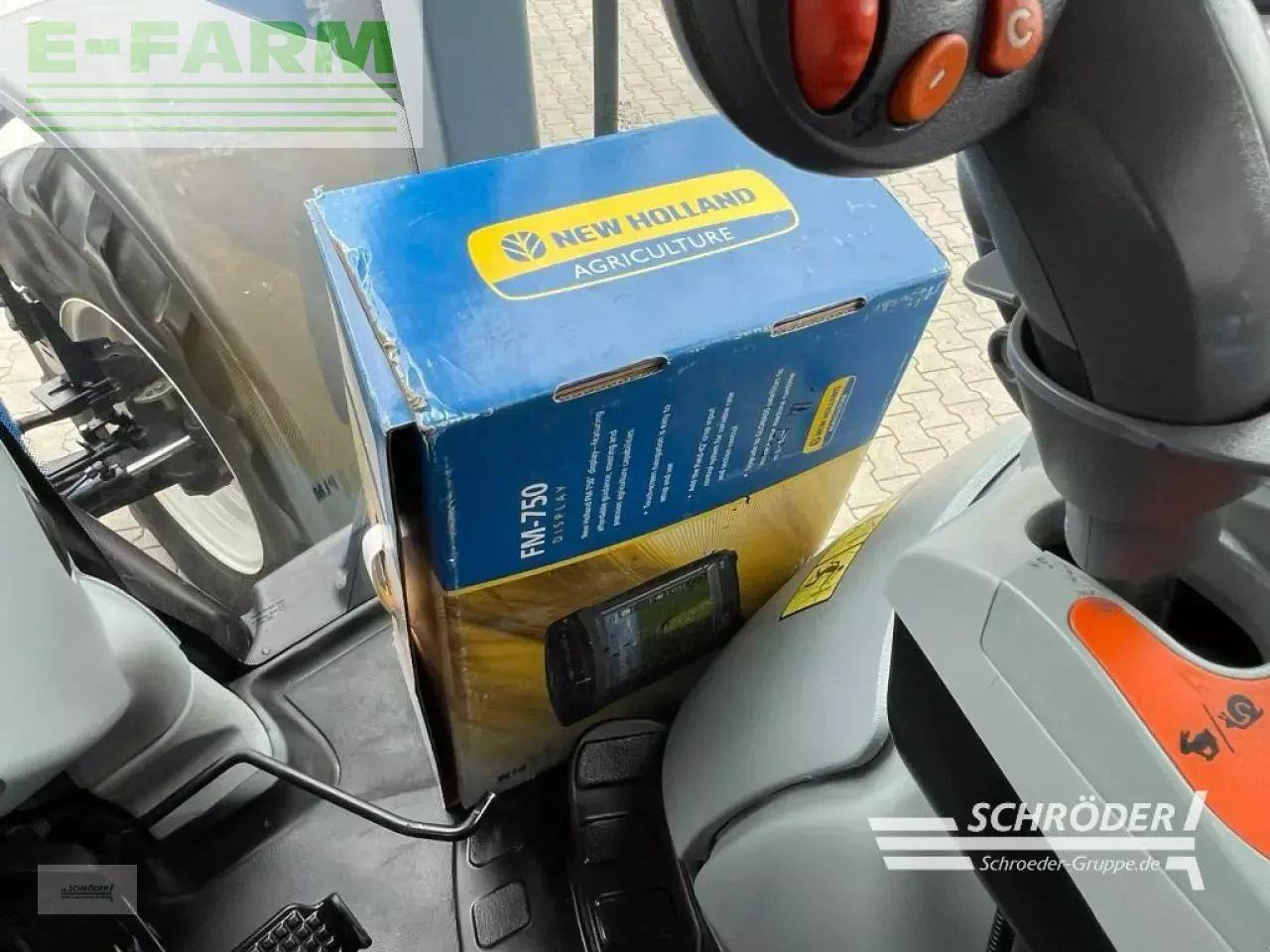 Tracteur agricole New Holland t 7.270 autocommand: photos 14 Tracteur agricole New Holland t 7.270 autocommand: photos 14