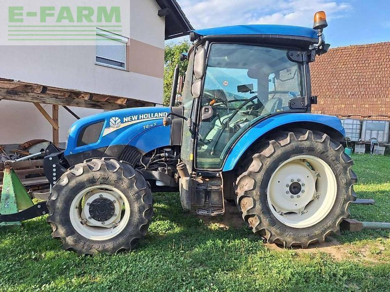New Holland t4.75s S - Tracteur agricole: photos 2 New Holland t4.75s S - Tracteur agricole: photos 2