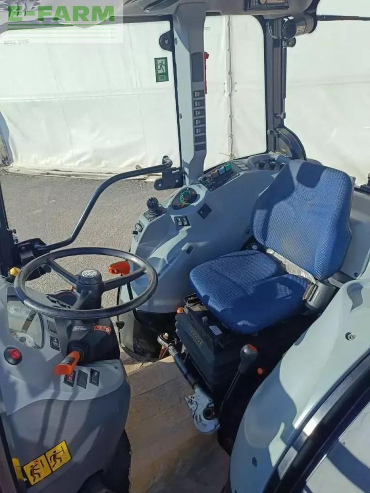 New Holland t4.80 f F - Tracteur agricole: photos 5 New Holland t4.80 f F - Tracteur agricole: photos 5