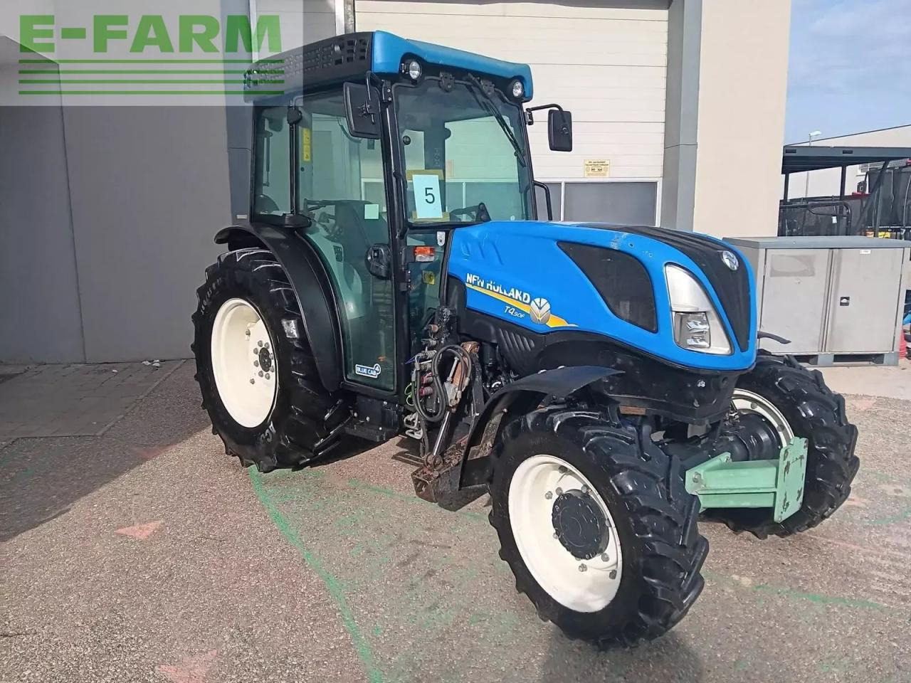New Holland t4.90 f F - Tracteur agricole: photos 1 New Holland t4.90 f F - Tracteur agricole: photos 1
