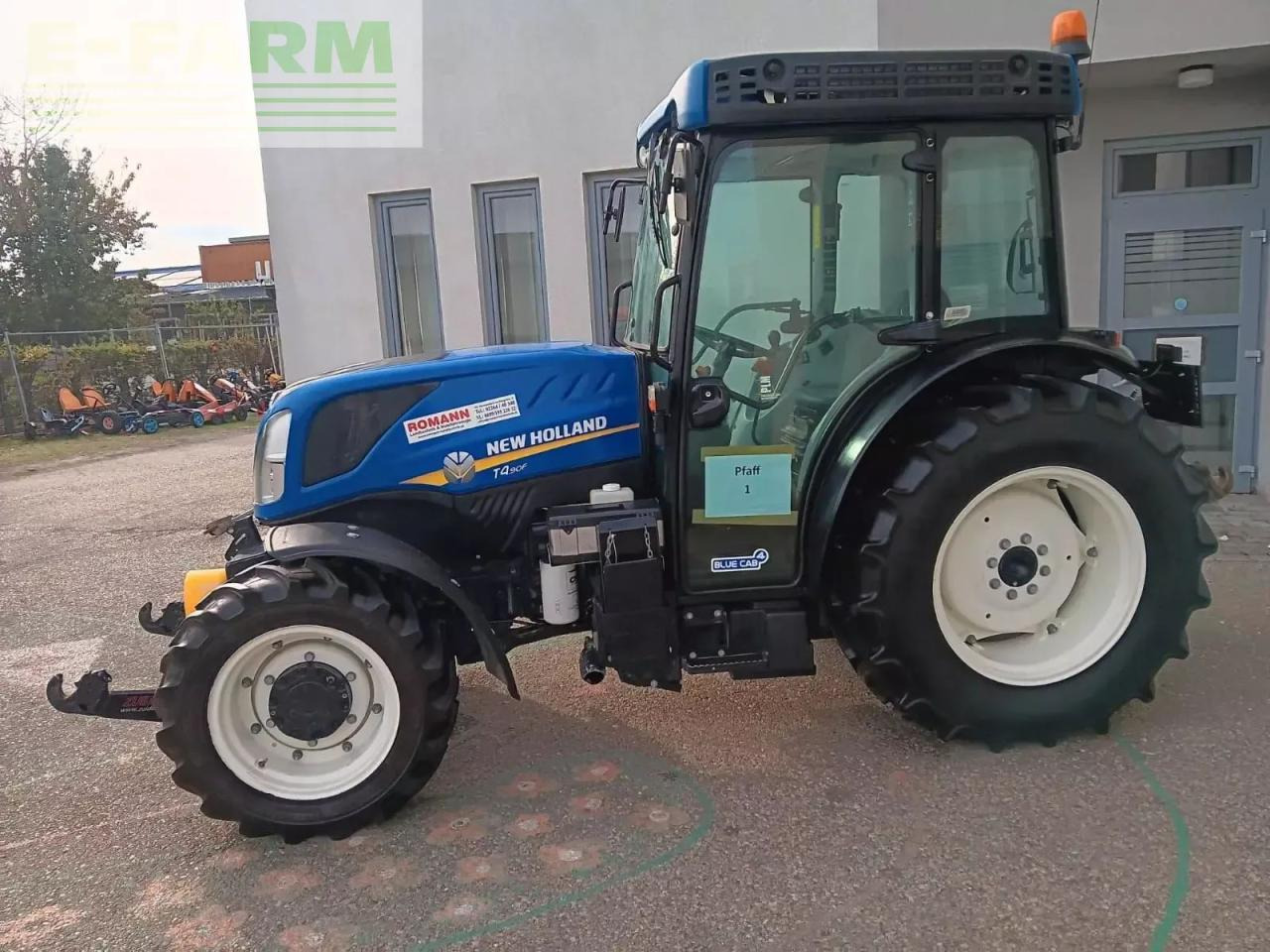New Holland t4.90 f F - Tracteur agricole: photos 4 New Holland t4.90 f F - Tracteur agricole: photos 4