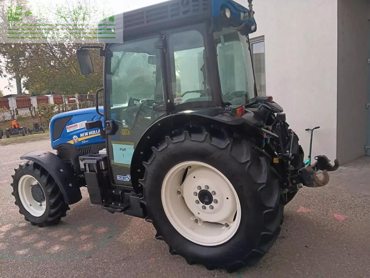 New Holland t4.90 f F - Tracteur agricole: photos 5 New Holland t4.90 f F - Tracteur agricole: photos 5