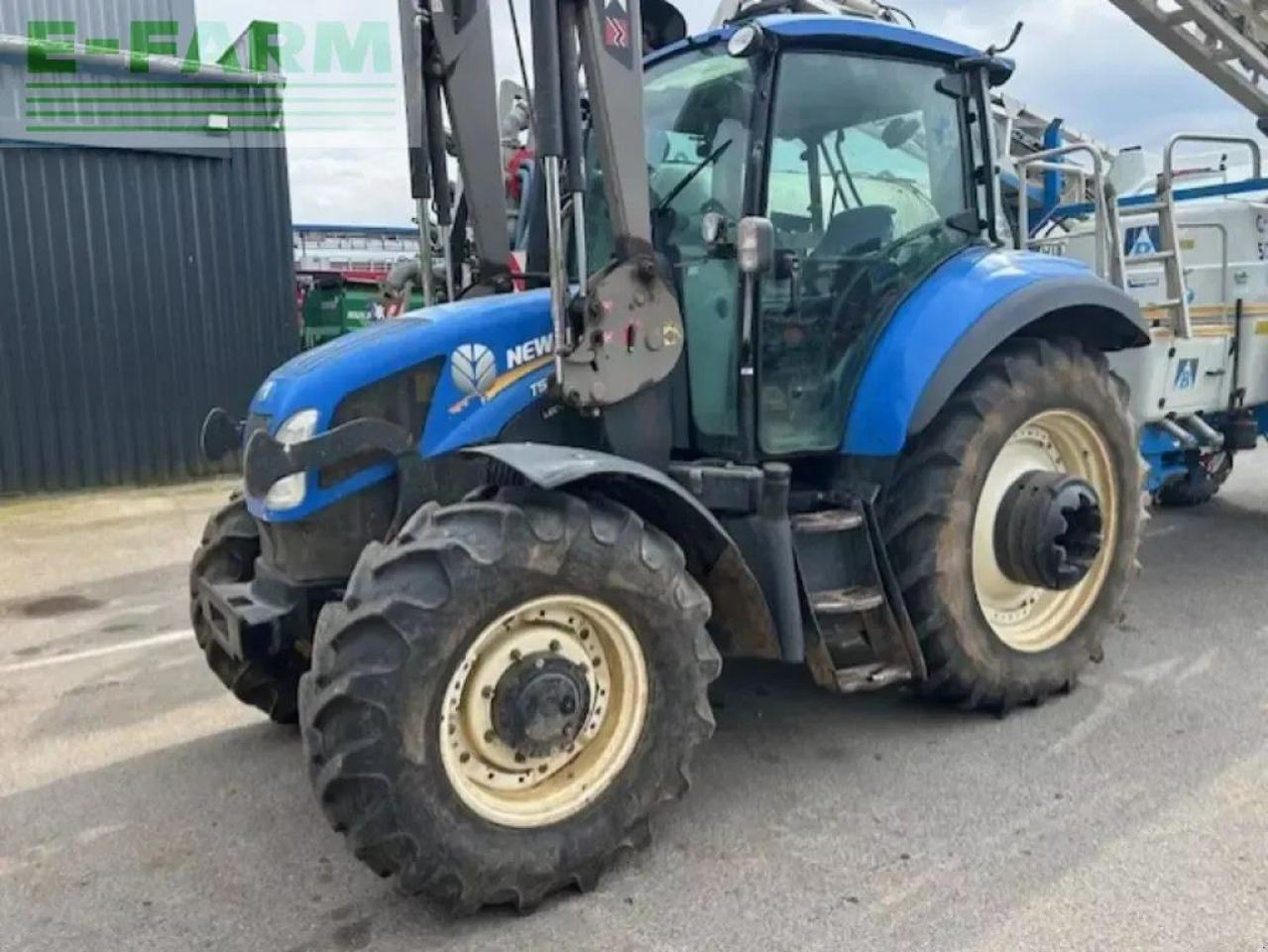 New Holland t5.105 ec EC - Tracteur agricole: photos 2 New Holland t5.105 ec EC - Tracteur agricole: photos 2