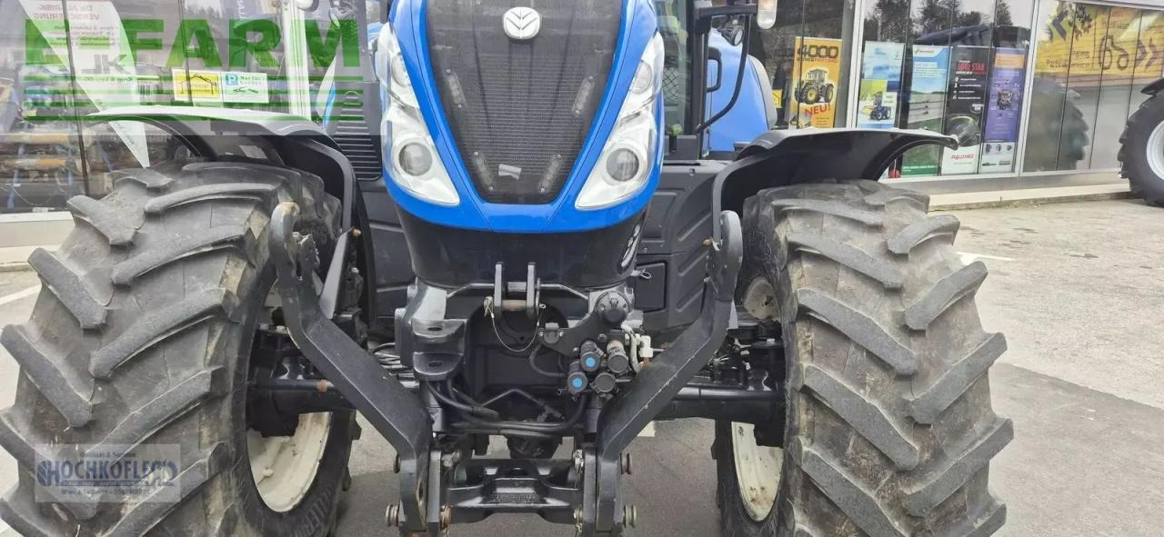 New Holland t6.160 auto command sidewinder ii (stage v) SideWinder II - Tracteur agricole: photos 3 New Holland t6.160 auto command sidewinder ii (stage v) SideWinder II - Tracteur agricole: photos 3