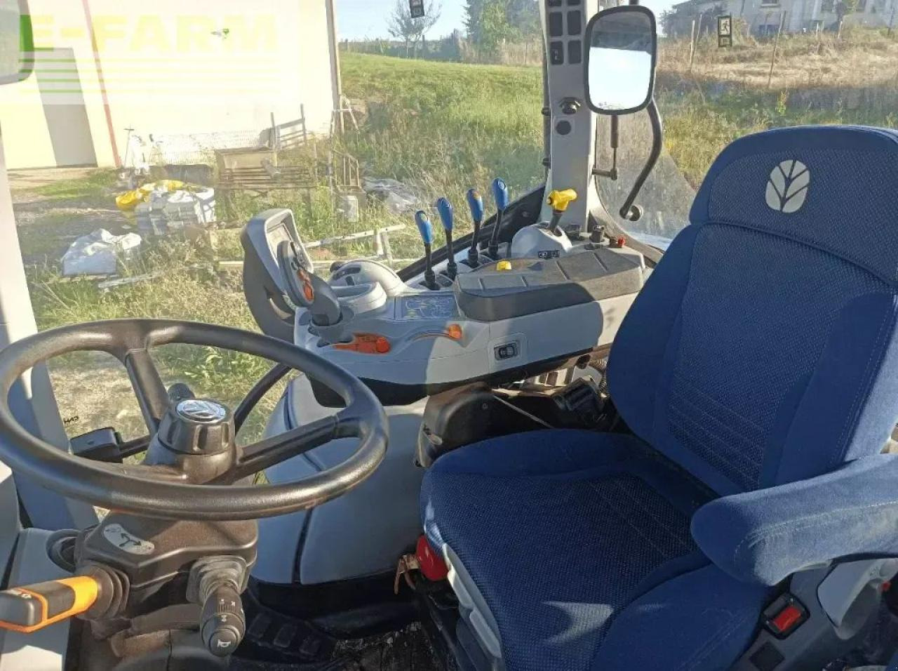New Holland t6.160 dct - Tracteur agricole: photos 5 New Holland t6.160 dct - Tracteur agricole: photos 5