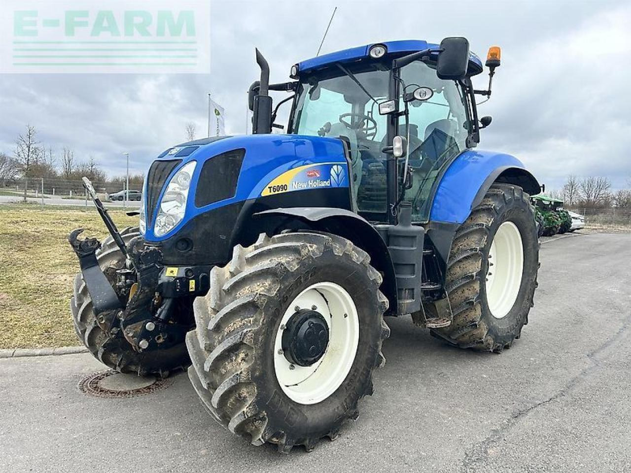 New Holland t6090 power command - Tracteur agricole: photos 2 New Holland t6090 power command - Tracteur agricole: photos 2