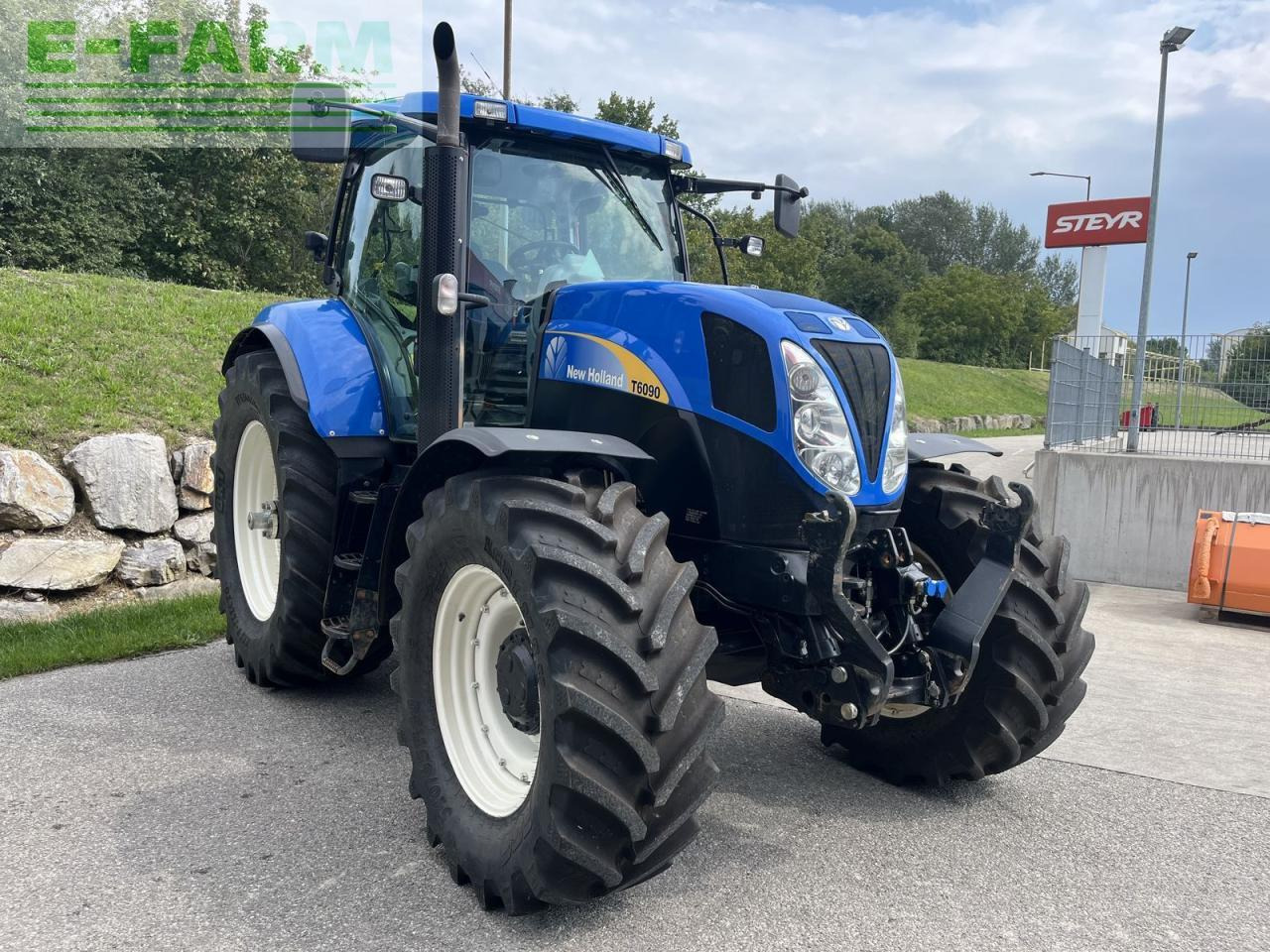 New Holland t6090 range & power command - Tracteur agricole: photos 4 New Holland t6090 range & power command - Tracteur agricole: photos 4