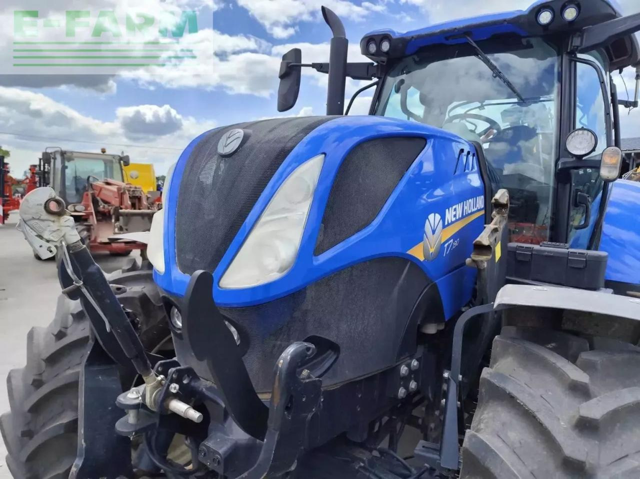 New Holland t7 190 pc - Tracteur agricole: photos 5 New Holland t7 190 pc - Tracteur agricole: photos 5
