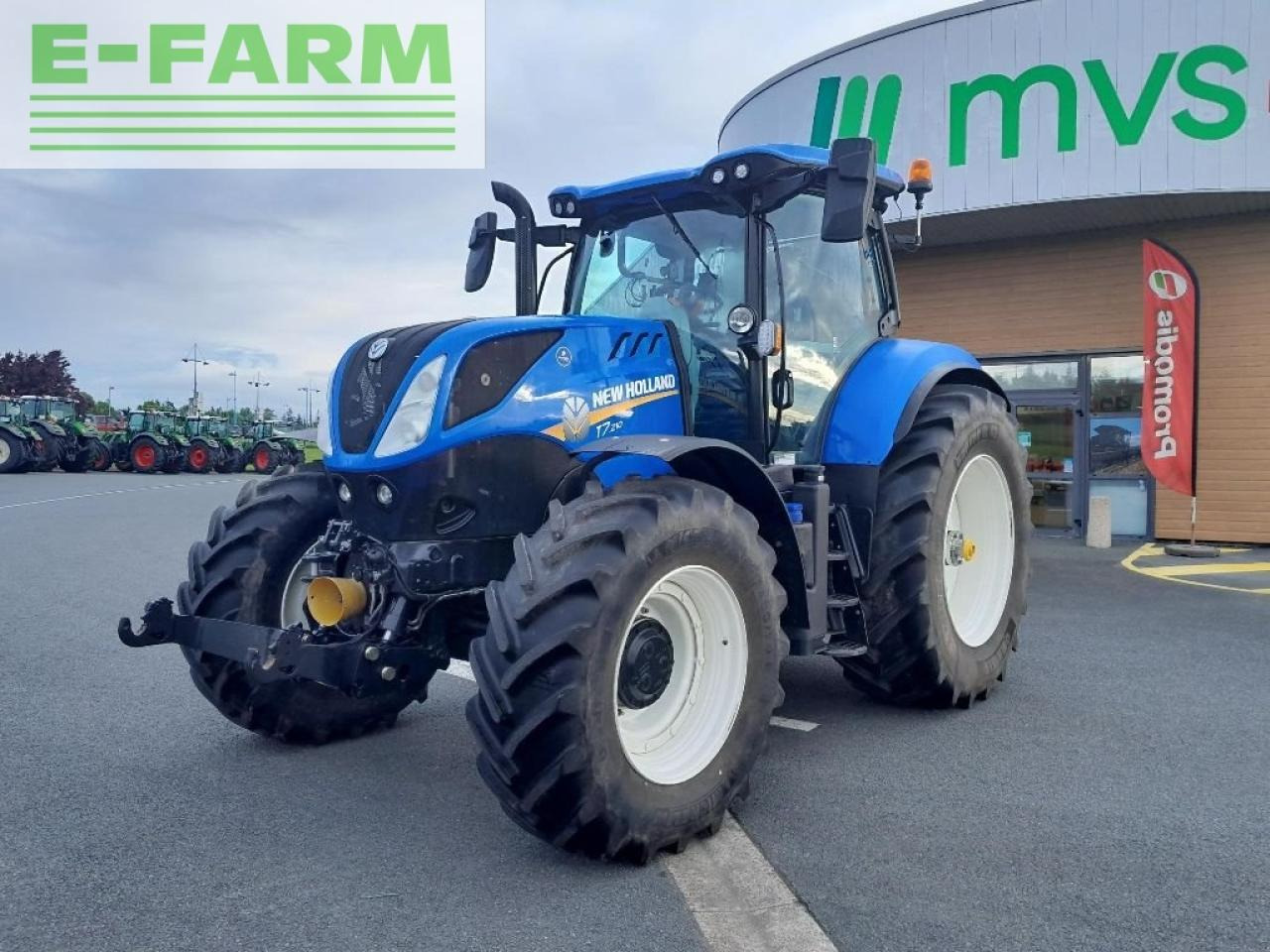 New Holland t7.210 pc - Tracteur agricole: photos 3 New Holland t7.210 pc - Tracteur agricole: photos 3