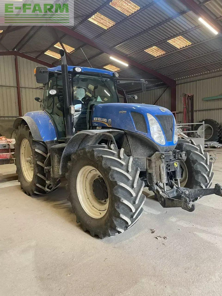 New Holland t7 235 ac - Tracteur agricole: photos 2 New Holland t7 235 ac - Tracteur agricole: photos 2