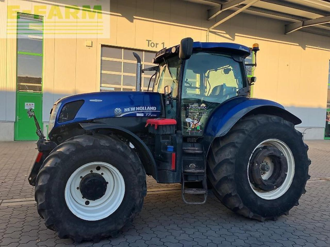 New Holland t7.270 auto command - Hot Deal - Tracteur agricole: photos 3 New Holland t7.270 auto command - Hot Deal - Tracteur agricole: photos 3