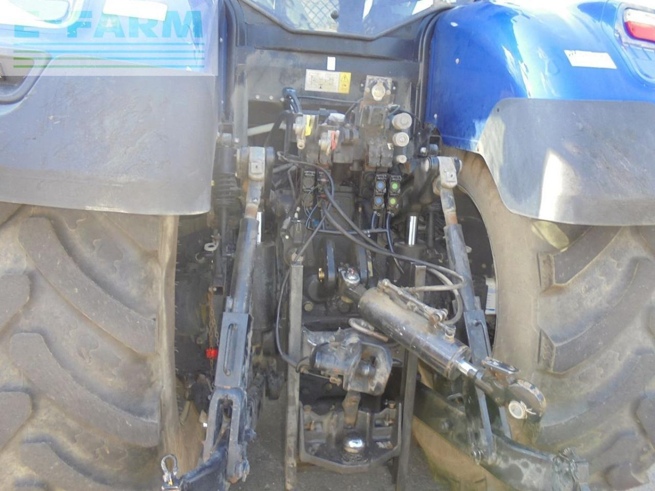 New Holland t7.315 - Tracteur agricole: photos 4 New Holland t7.315 - Tracteur agricole: photos 4