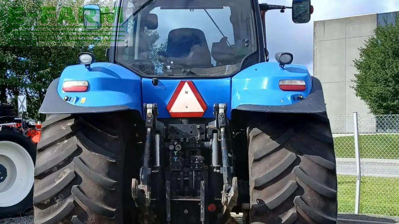 New Holland t8.330 - Tracteur agricole: photos 5 New Holland t8.330 - Tracteur agricole: photos 5