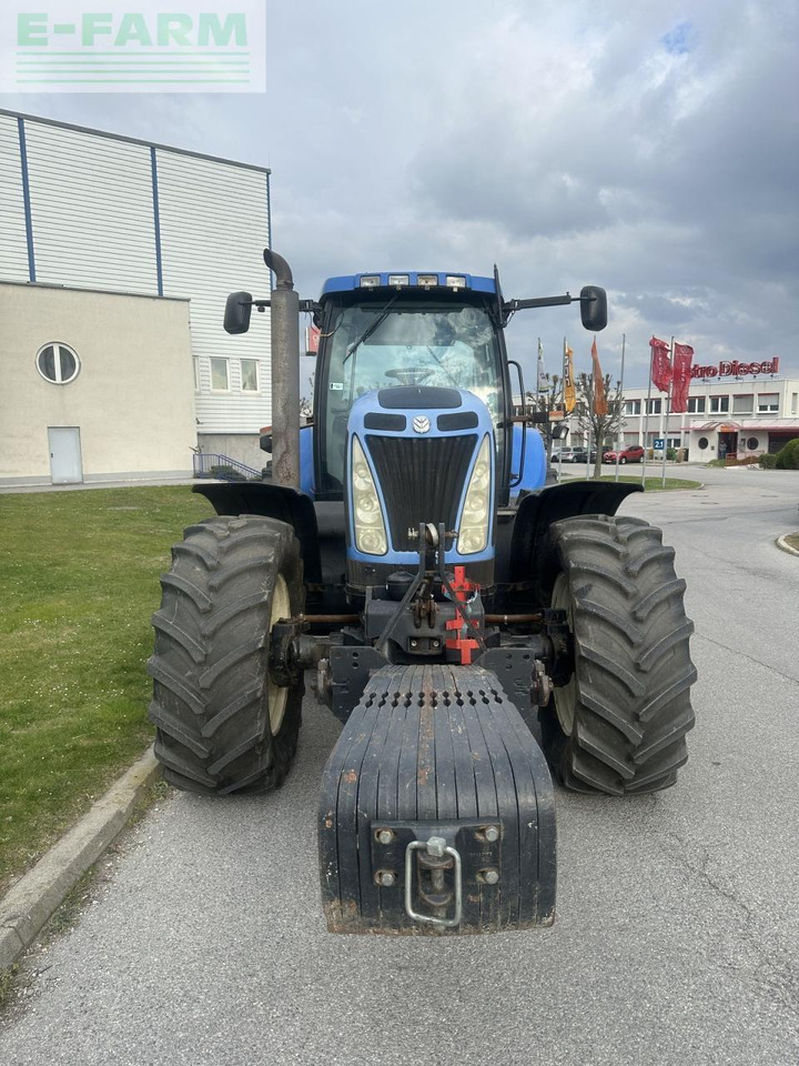 New Holland t8040 - Tracteur agricole: photos 2 New Holland t8040 - Tracteur agricole: photos 2