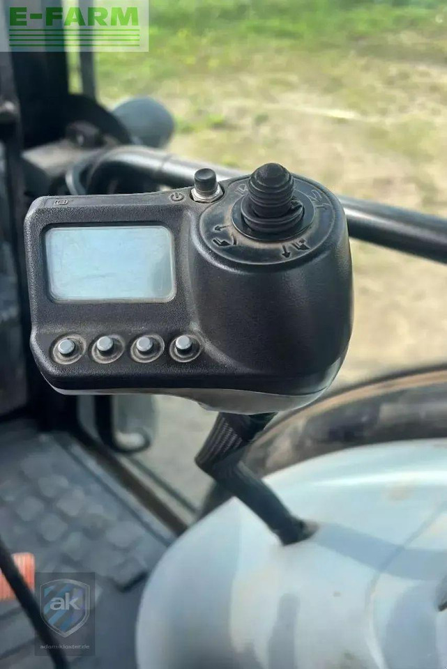 New Holland td5040 - Tracteur agricole: photos 3 New Holland td5040 - Tracteur agricole: photos 3