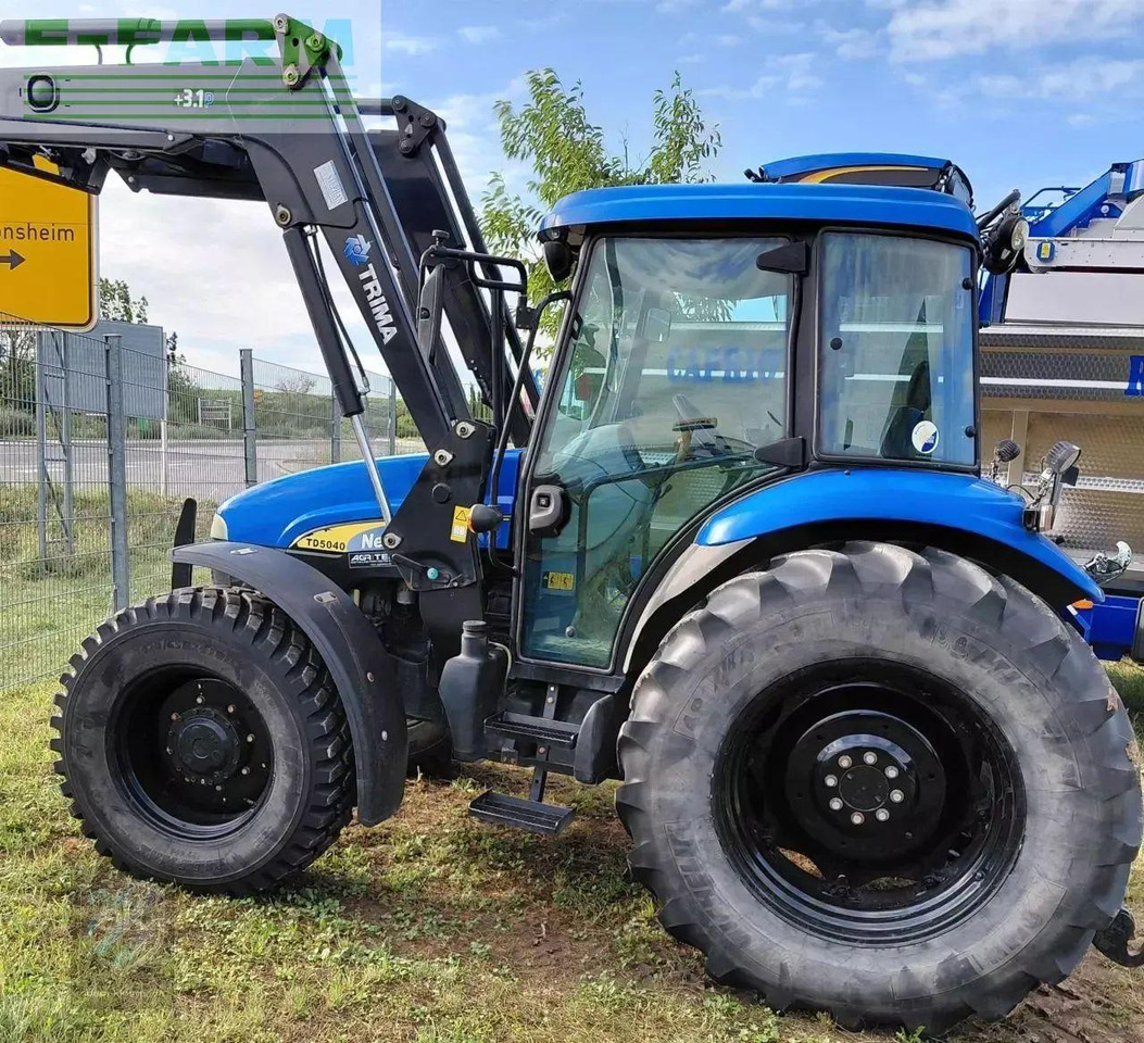New Holland td5040 - Tracteur agricole: photos 4 New Holland td5040 - Tracteur agricole: photos 4