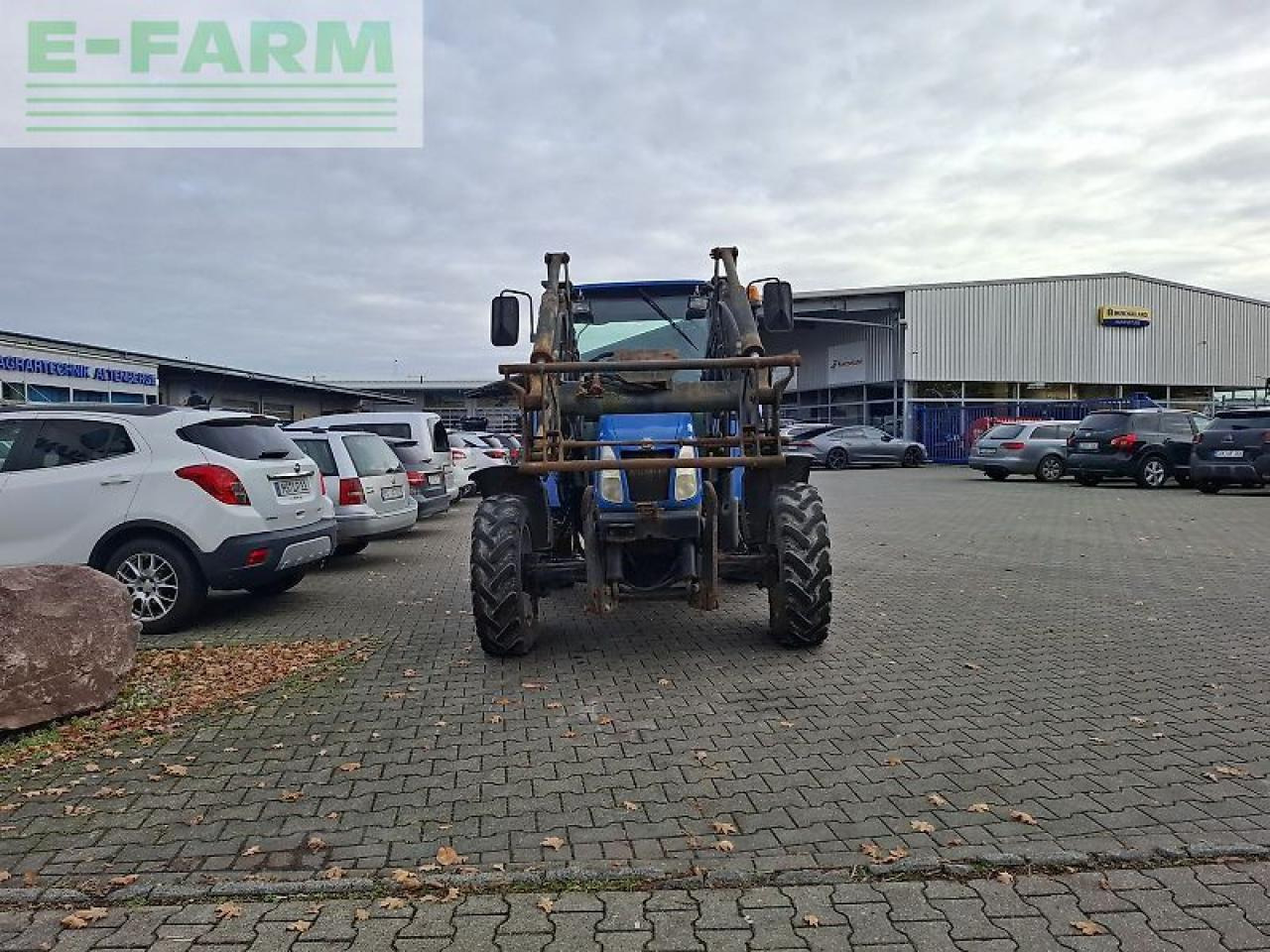New Holland tla 80 - Tracteur agricole: photos 3 New Holland tla 80 - Tracteur agricole: photos 3