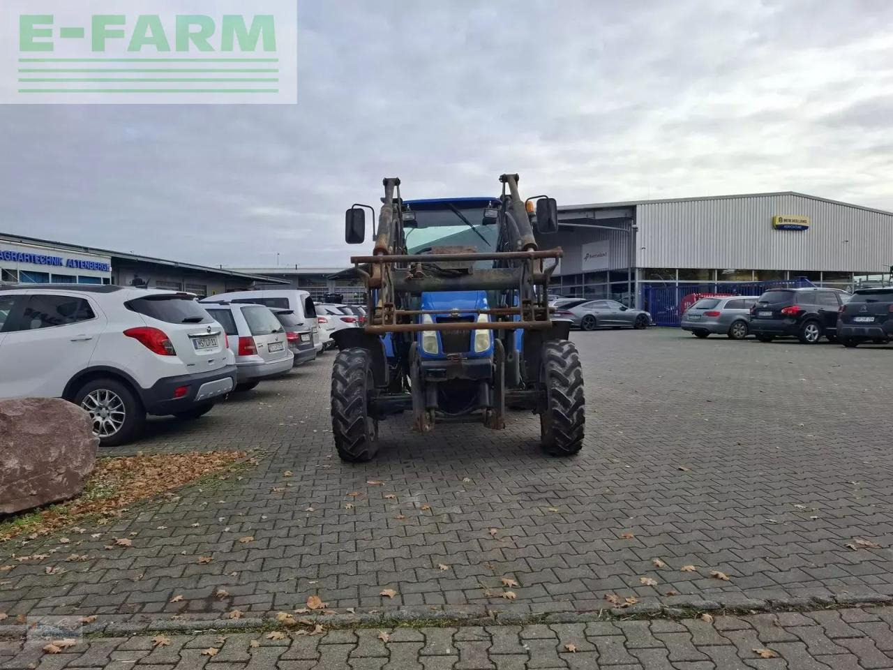New Holland tla 80 - Tracteur agricole: photos 3 New Holland tla 80 - Tracteur agricole: photos 3