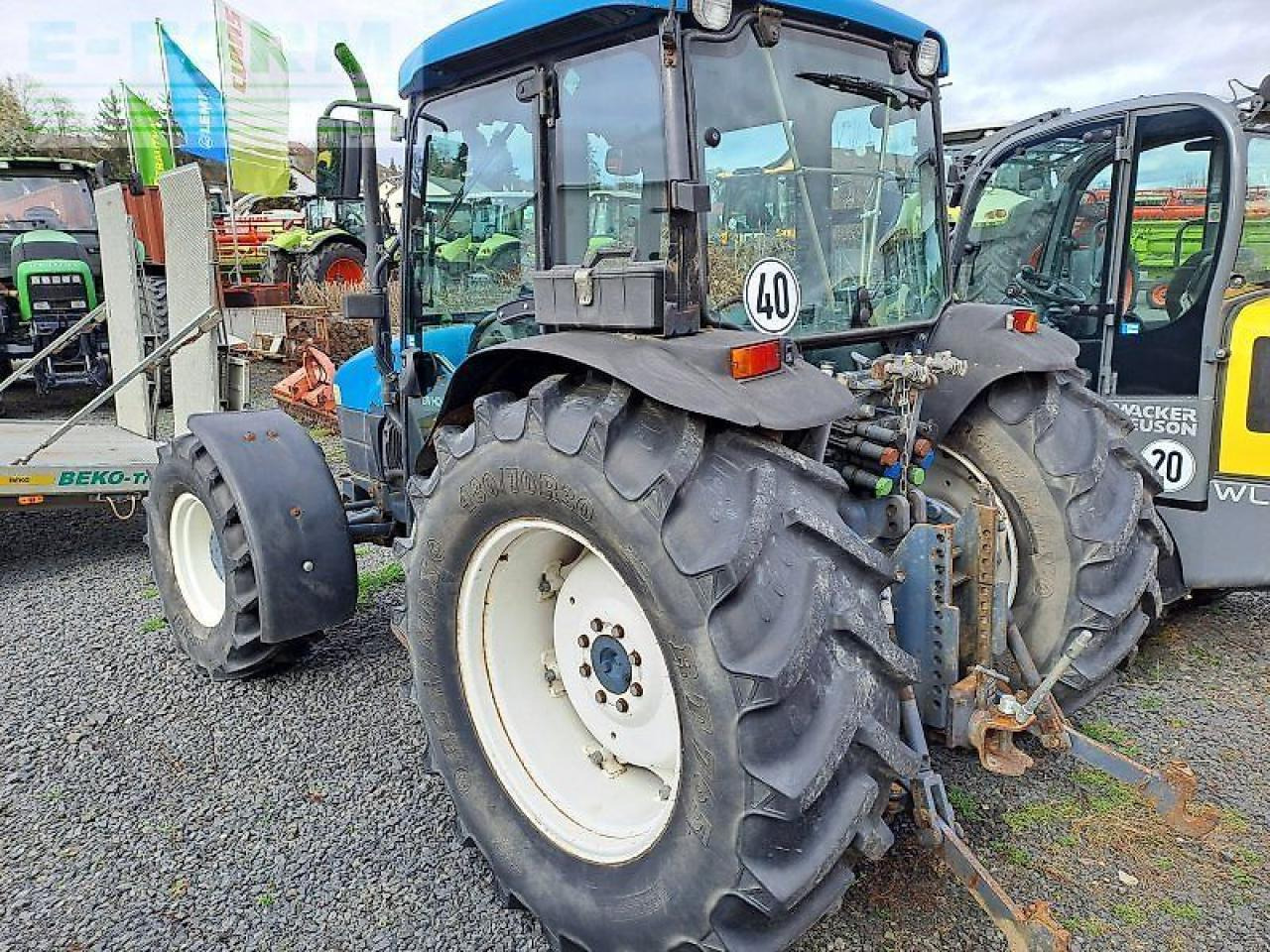 New Holland tn 75 s S - Tracteur agricole: photos 3 New Holland tn 75 s S - Tracteur agricole: photos 3
