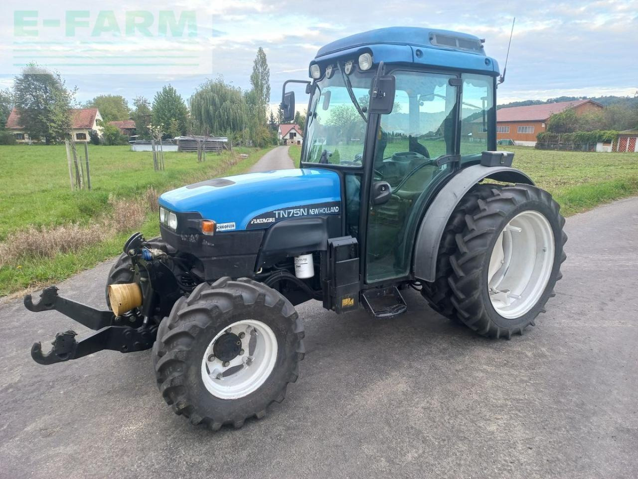 New Holland tn-n 75 - Tracteur agricole: photos 1 New Holland tn-n 75 - Tracteur agricole: photos 1